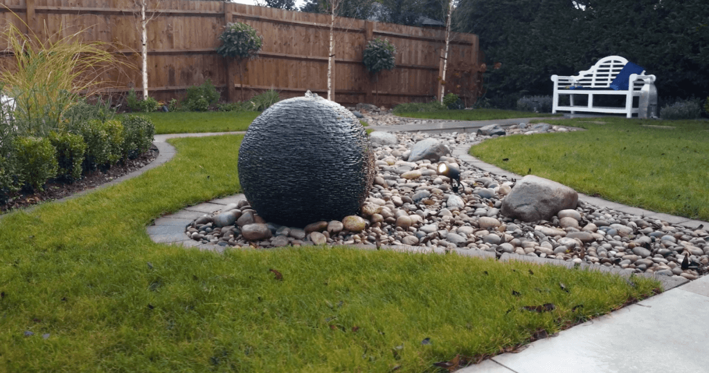 17 Menday Garden